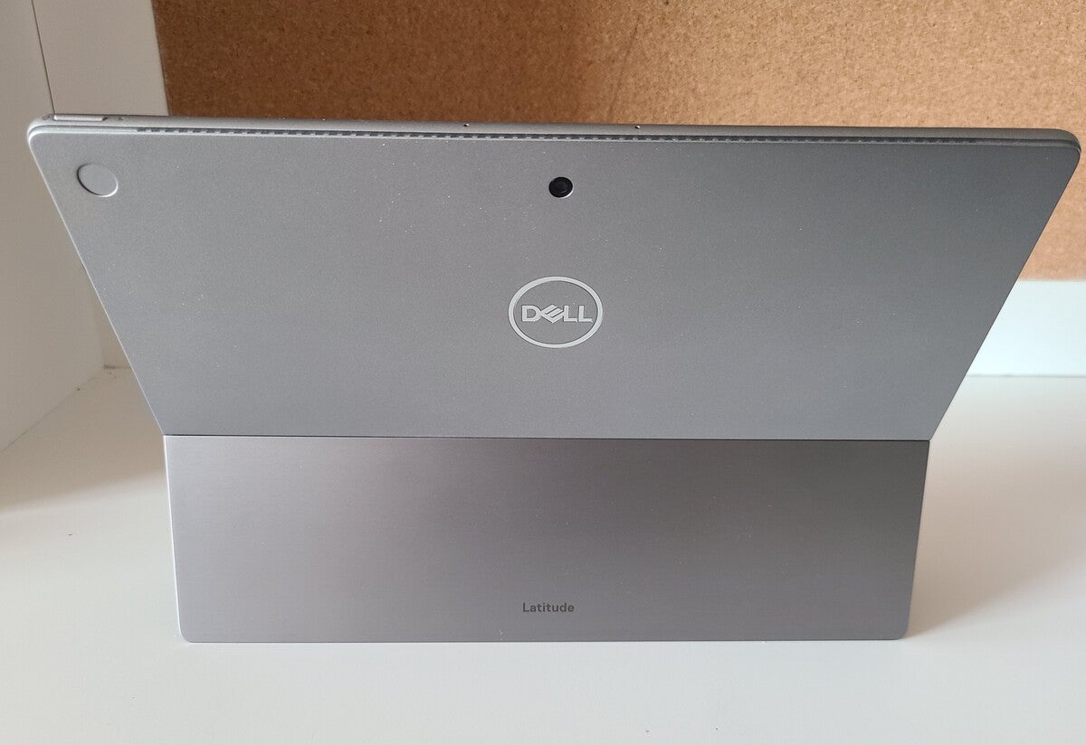 Dell Latitude 7320 Detachable rear