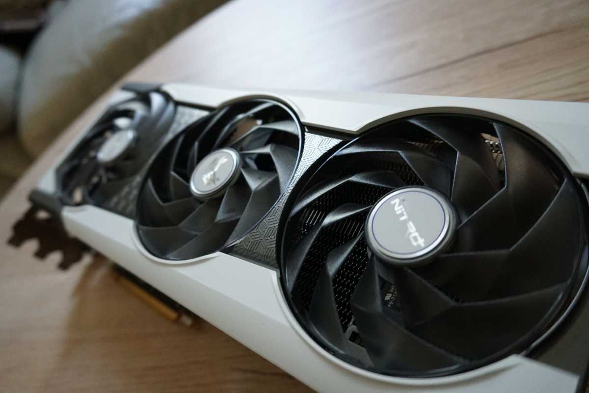 Sapphire Nitro Radeon 6x50