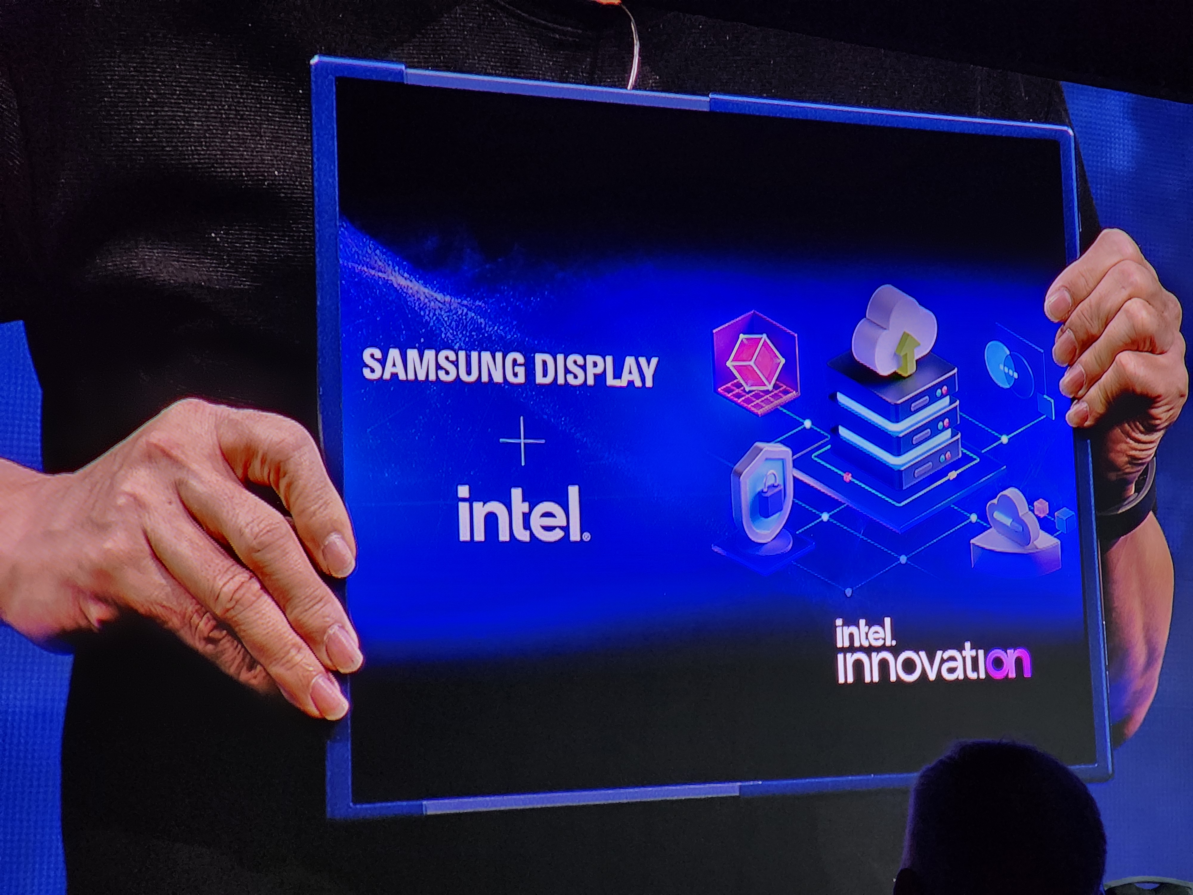 Intel Samsung slider display