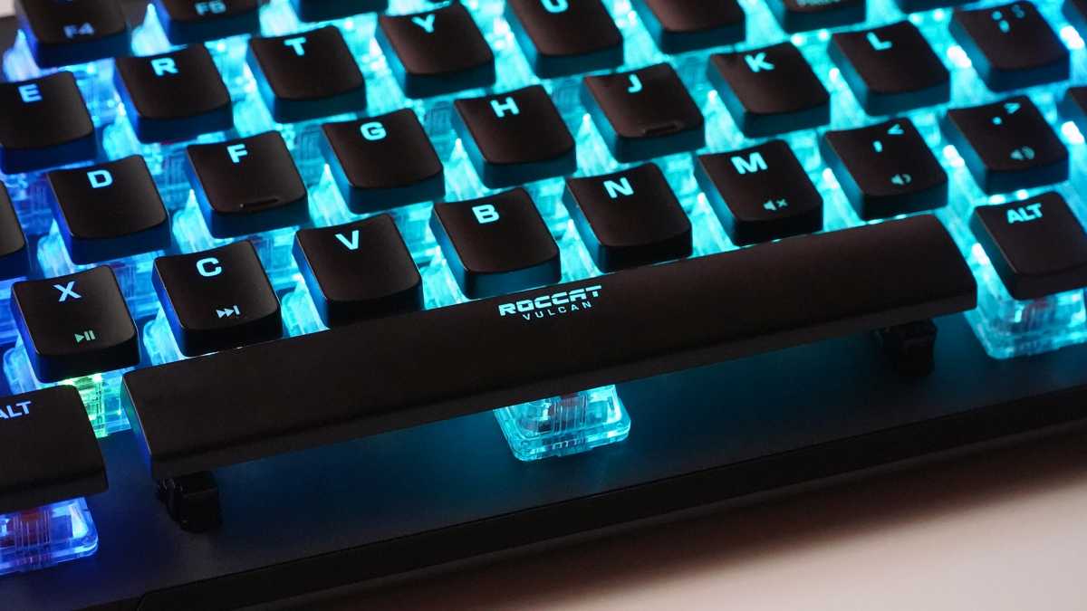 Roccat Vulcan II Mini spacebar