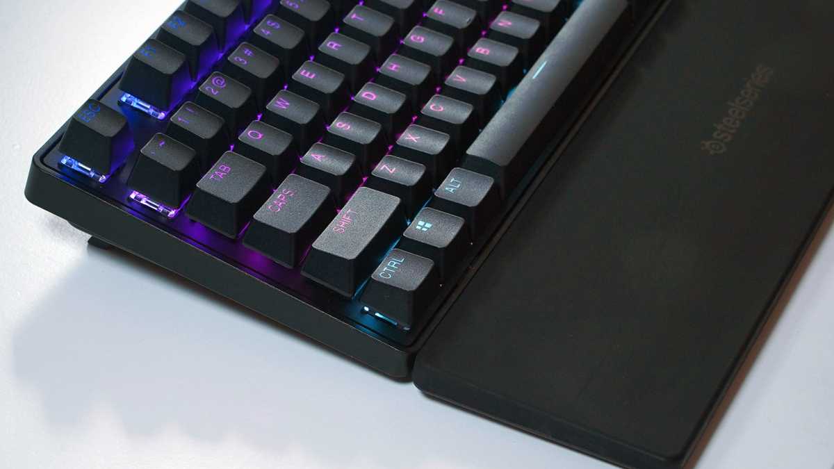 SteelSeries Apex Pro TKL Wireless from the side