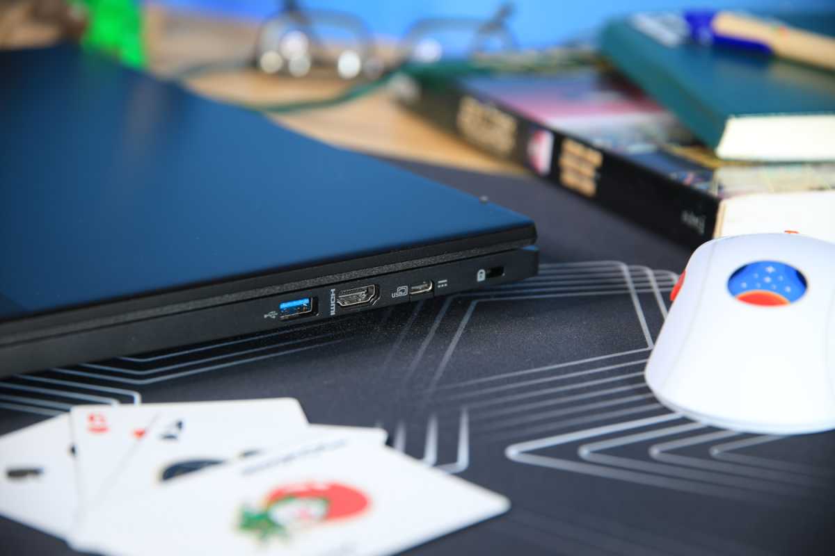 Acer Chromebook Plus 516 GE ports