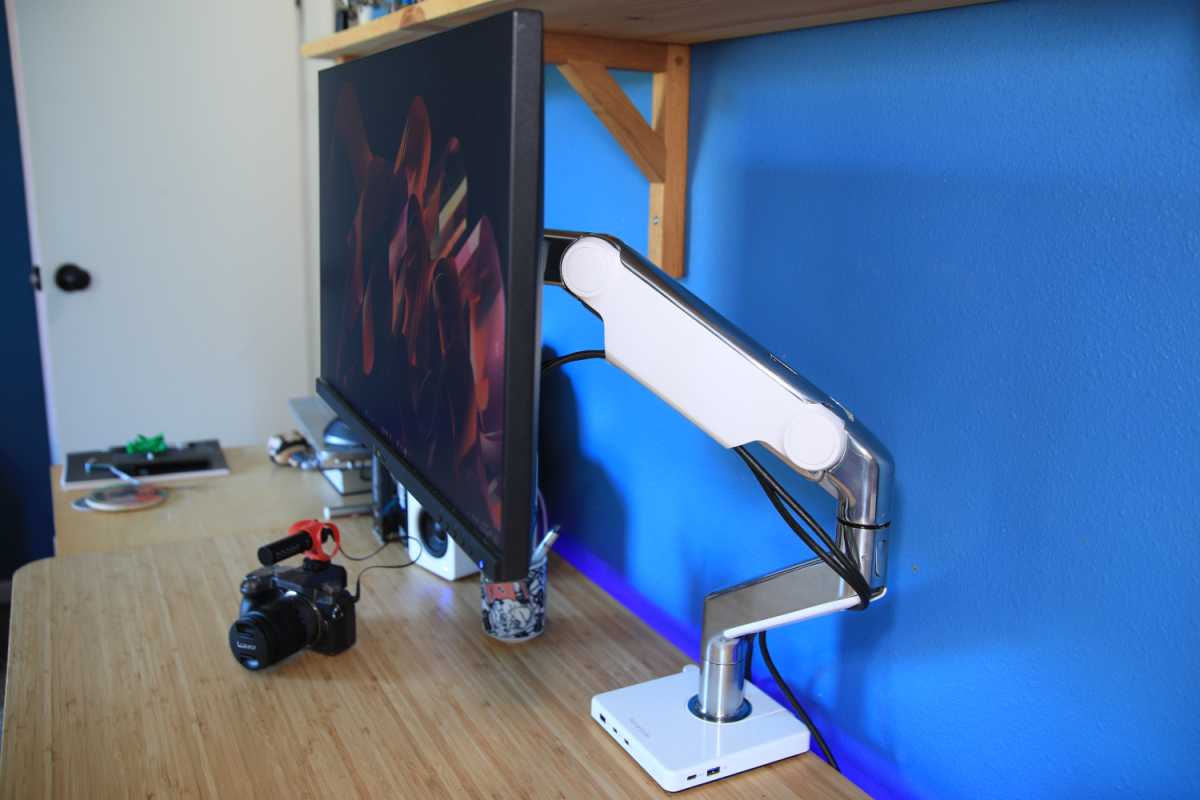 Humanscale M2.1 monitor arm