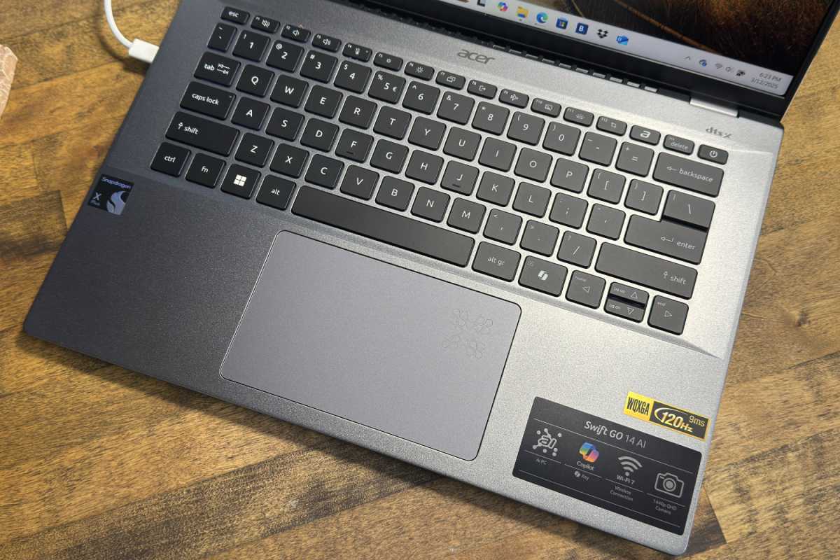 Acer Swift Go AI 14 keyboard