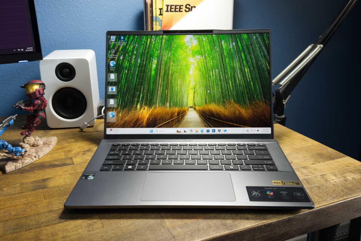 Acer Swift Go 14 AI hero